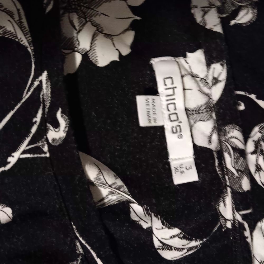 Chico's Black Floral Sleeveless Tank Top - Picture 11 of 12